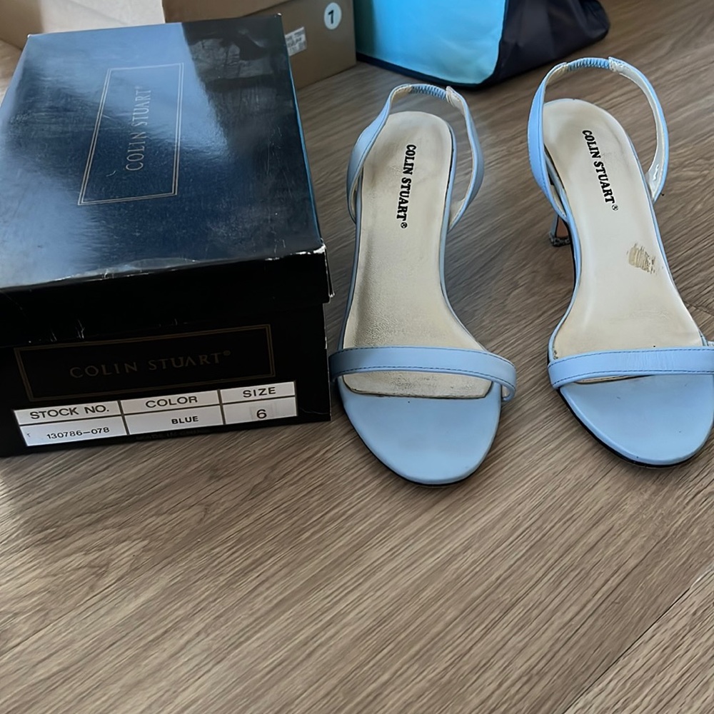 Kitten heels